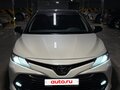2020 Toyota Camry VIII (XV70), белый, 3200000 рублей