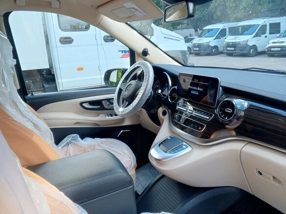 2020 Mercedes-Benz Vito, чёрный, 7000000 рублей - вид 8