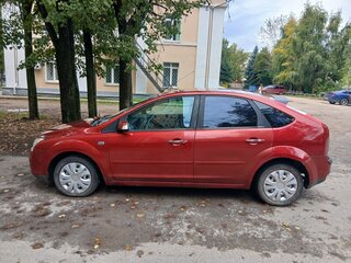 2007 Ford Focus II, красный, 210000 рублей, вид 3