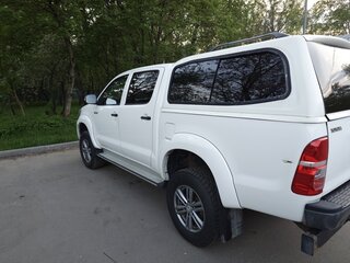2014 Toyota Hilux VII Рестайлинг, белый, 2400000 рублей, вид 4