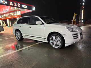 2007 Porsche Cayenne S I Рестайлинг (957), белый, 1350000 рублей, вид 1