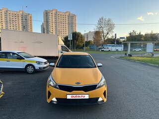 2021 Kia Rio IV Рестайлинг, белый, 1050000 рублей, вид 2