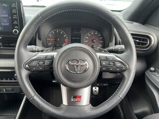 2021 Toyota Yaris GR RS IV, белый, 1278000 рублей, вид 5