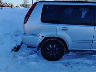 2005 Nissan X-Trail I Рестайлинг, серебристый, 650000 рублей, вид 4