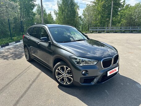 2017 BMW X1 20i xDrive II (F48), серый, 2600000 рублей, вид 2