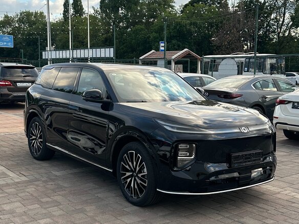 2026 Changan Qiyuan Q07 31.7 kWh, чёрный - вид 2