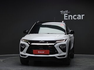 2022 Chevrolet TrailBlazer III, белый, 1850000 рублей, вид 2