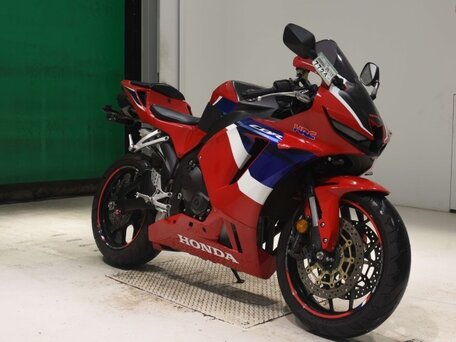 2021 Honda CBR 600RR, красный, 857000 рублей, вид 2