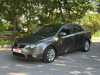 2010 Kia Cerato 4-speed II, золотистый, 555000 рублей, вид 2