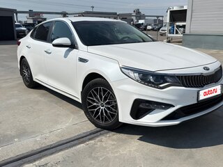 2019 Kia Optima IV Рестайлинг, белый, 1800000 рублей, вид 2