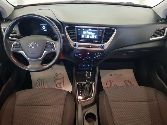 2019 Hyundai Solaris II, красный, 1645000 рублей - вид 7