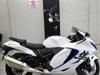 2026 Suzuki GSX 1300 R Hayabusa, серый, 2270000 рублей, вид 4