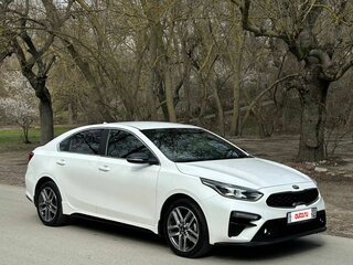 2020 Kia Cerato IV, белый, 2100000 рублей, вид 4