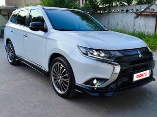 2022 Mitsubishi Outlander III Рестайлинг 3, белый, 3545000 рублей, вид 5