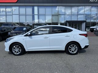 2021 Hyundai Solaris II Рестайлинг, белый, 1499000 рублей, вид 3