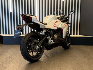 2026 QJMotor SRK 421 RR, белый, 629000 рублей, вид 3