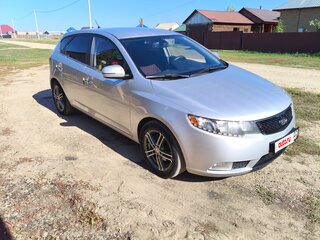 2010 Kia Forte I, серебристый, 690000 рублей, вид 4