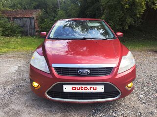 2010 Ford Focus II Рестайлинг, красный, 480000 рублей, вид 1