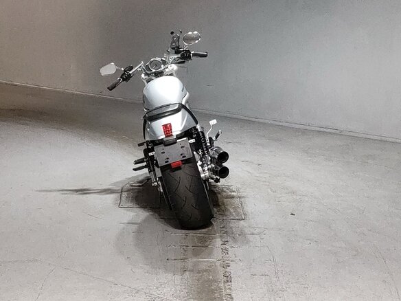 2011 Harley-Davidson Night Rod, серебристый, 922000 рублей - вид 3