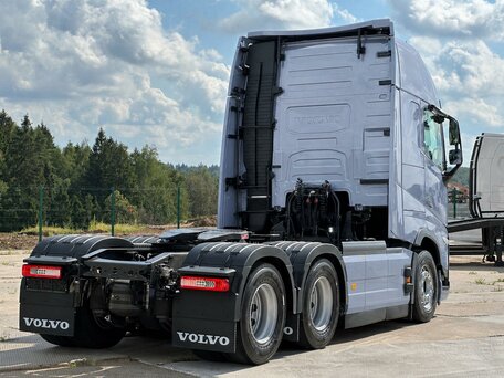 2026 Volvo FH, серебристый, 22793880 рублей, вид 4