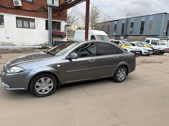 2014 Daewoo Gentra II, серый - вид 4
