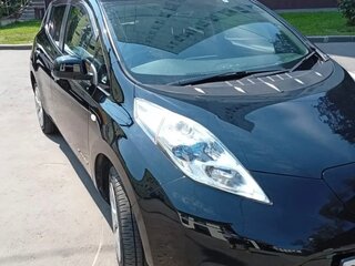 2014 Nissan Leaf I (ZE0/AZE0), чёрный, 700000 рублей, вид 4