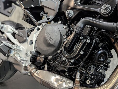 2025 BMW F 900 R, чёрный, 1190000 рублей, вид 5