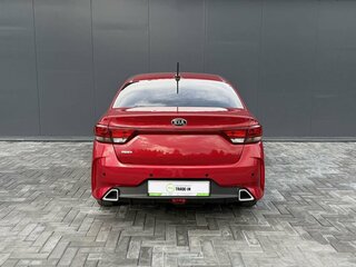 2020 Kia Rio IV Рестайлинг, красный, 1520000 рублей, вид 4