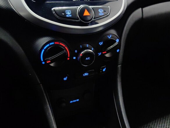 2011 Hyundai Solaris I, серый - вид 14
