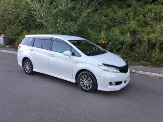 2010 Toyota Wish II, белый, 1150000 рублей, вид 3
