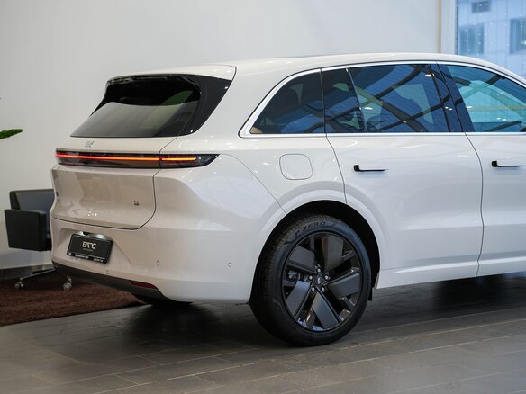 2025 Li Auto (Lixiang) L6 I, белый, 6890000 рублей - вид 13
