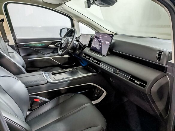 2026 Wey 80 44.28 kWh, чёрный - вид 8