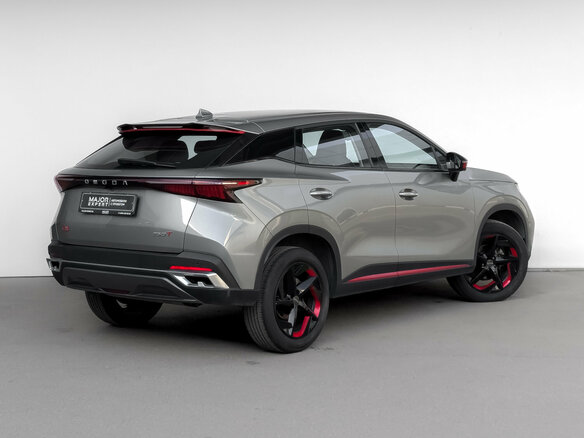 2024 Omoda C5 I, серебристый, 1680000 рублей - вид 4