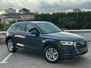 2020 Audi Q5 45 TFSI II (FY) Рестайлинг, серый, 3649000 рублей, вид 3