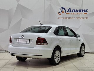 2018 Volkswagen Polo V Рестайлинг, белый, 1380000 рублей, вид 3