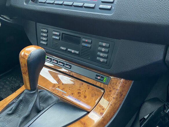 2004 BMW X5 3.0i I (E53) Рестайлинг, серебристый, 1400000 рублей - вид 10