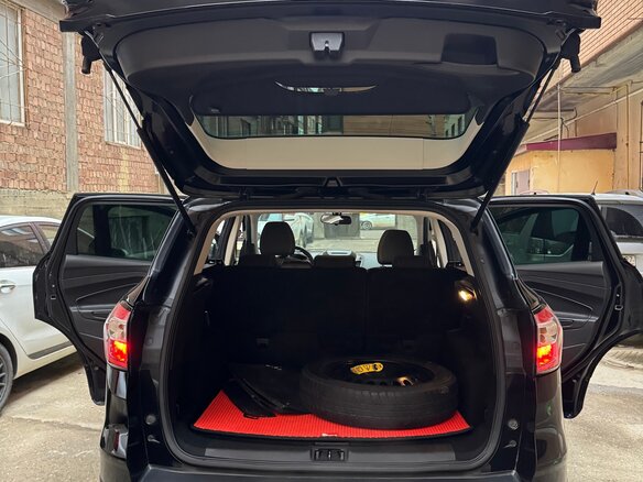 2018 Ford Kuga II Рестайлинг, чёрный, 1500000 рублей - вид 5