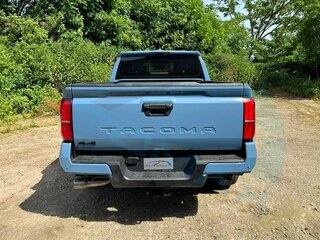 2026 Toyota Tacoma IV, синий, 8450000 рублей, вид 3