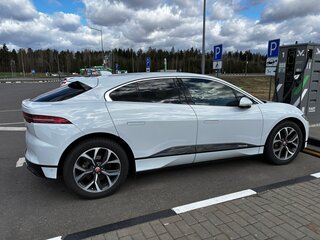 2019 Jaguar I-Pace I, белый, 3650000 рублей, вид 4