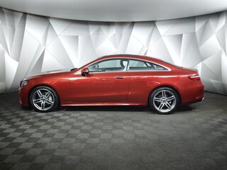 2019 Mercedes-Benz E-Класс 200 V (W213, S213, C238), красный, 3888000 рублей, вид 5