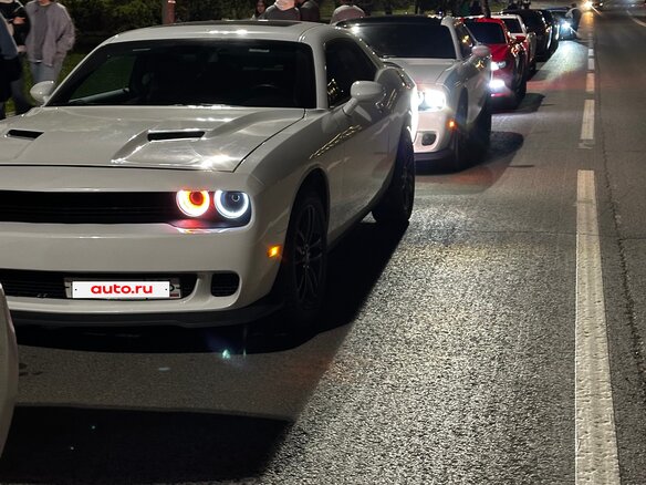 2018 Dodge Challenger III Рестайлинг 2, белый, 3590000 рублей - вид 6