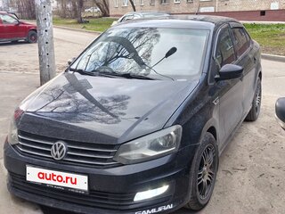 2017 Volkswagen Polo V Рестайлинг, чёрный, 700000 рублей, вид 3