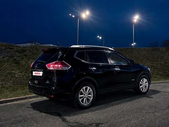 2015 Nissan X-Trail III, чёрный, 1399000 рублей - вид 3
