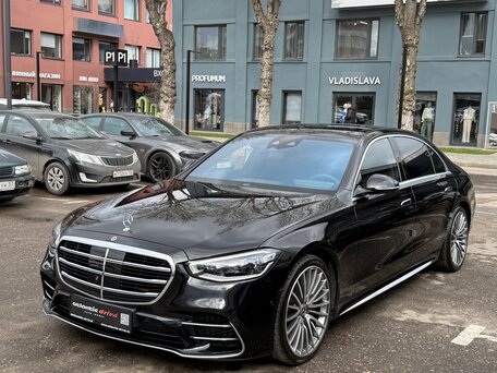 2025 Mercedes-Benz S-Класс 500 Long 4MATIC VII (W223), чёрный, 14100000 рублей, вид 1