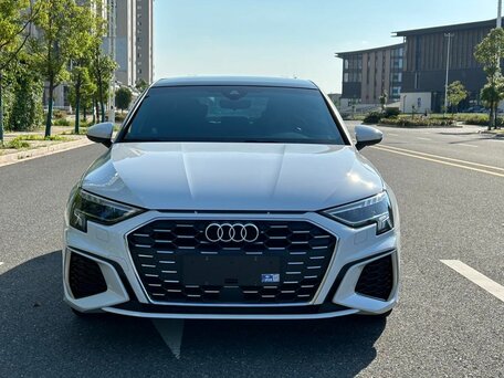 2022 Audi A3 35 TFSI Long IV (8Y), белый, 1635000 рублей, вид 2