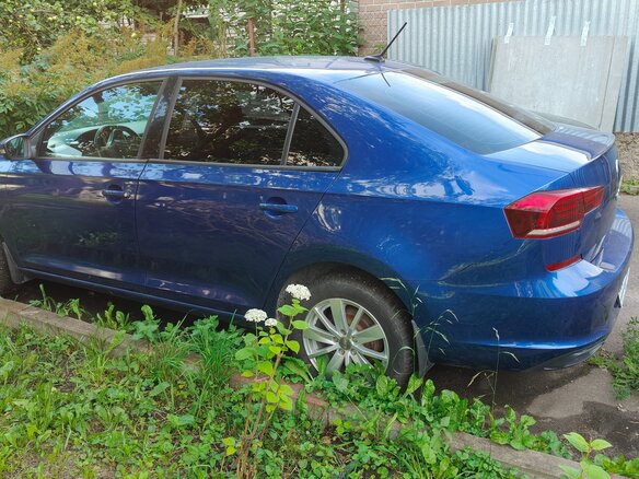 2020 Volkswagen Polo VI, синий - вид 2