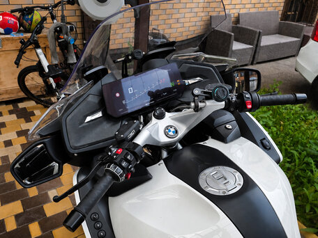 2021 BMW R 1250 RT, белый, 1850000 рублей, вид 4