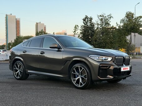 2022 BMW X6 40i III (G06), серый, 8200000 рублей, вид 4