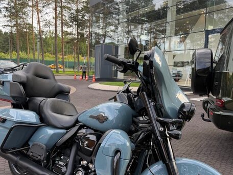 2024 Harley-Davidson Street Glide, голубой, 2500000 рублей, вид 2