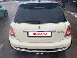 2012 Mini Hatch Cooper S II (R56) Рестайлинг, белый, 1300000 рублей, вид 2